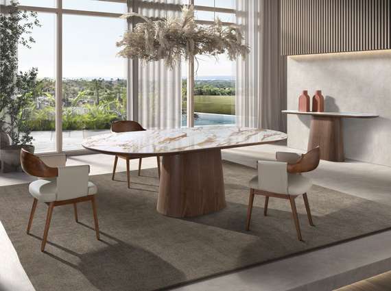 Стул 5186 из ореха и экокожи кремового цвета