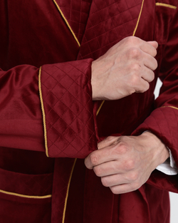 Халат бархатный со стеганными бортами