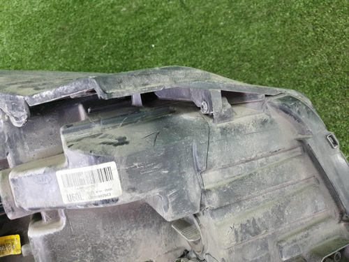 Битая Фара левая Kia Sorento 3 UM Prime (2017-2020) LED