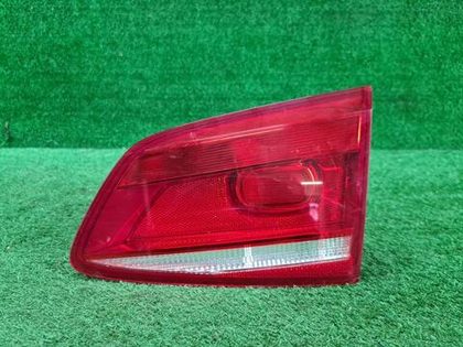 Фонарь правый внутренний VW Passat B7 (2011-2015)
