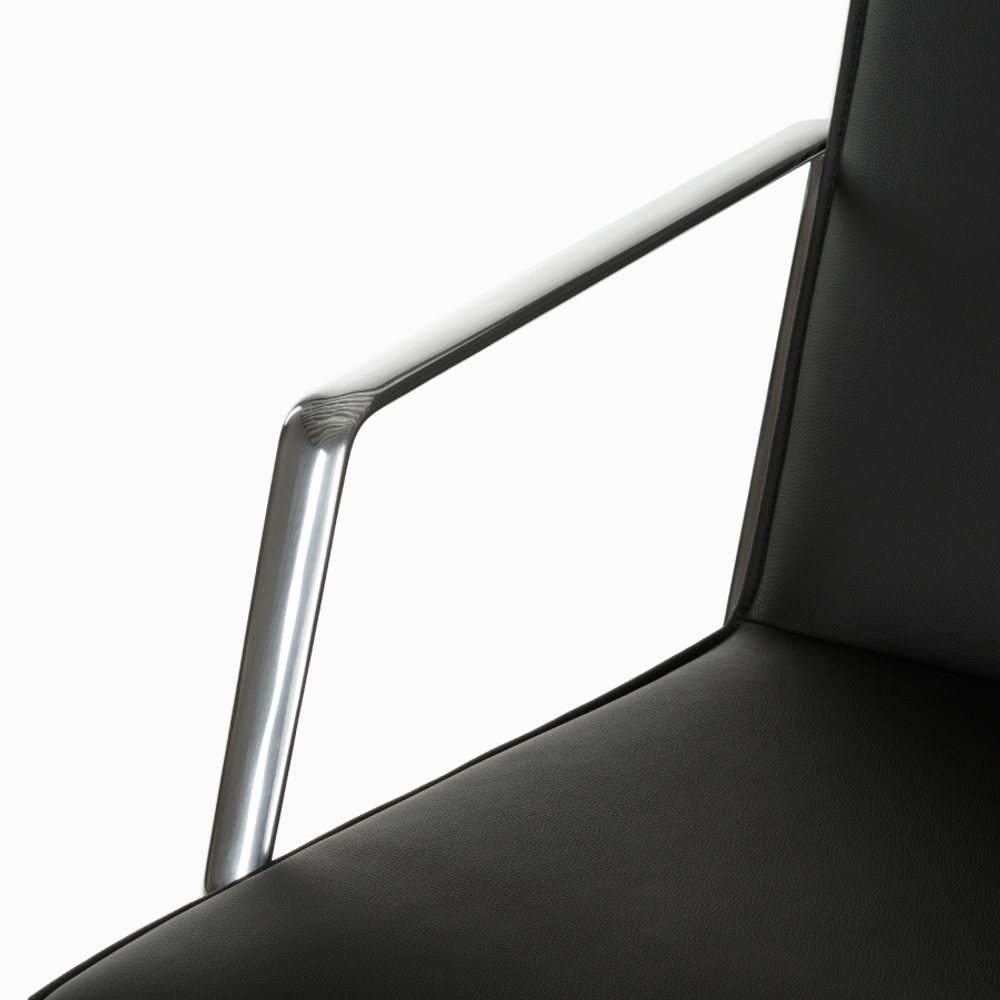 Офисное кресло Alek