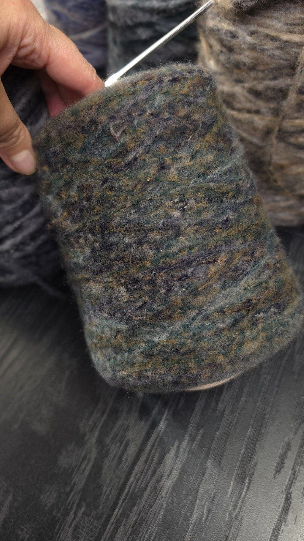 Итальянская бобинная пряжа от производителя Vimar art. Sherpa Состав 74% Кашемир 26% Шелк , Длина 300 м/100г