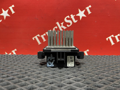 Резистор отопителя 2018г