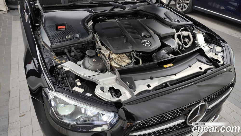 Mercedes-Benz E-Class W213 E220d 4MATIC AMG Line (07.2021)