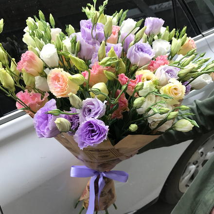 Букет из лизиантусов "Мой подарок"