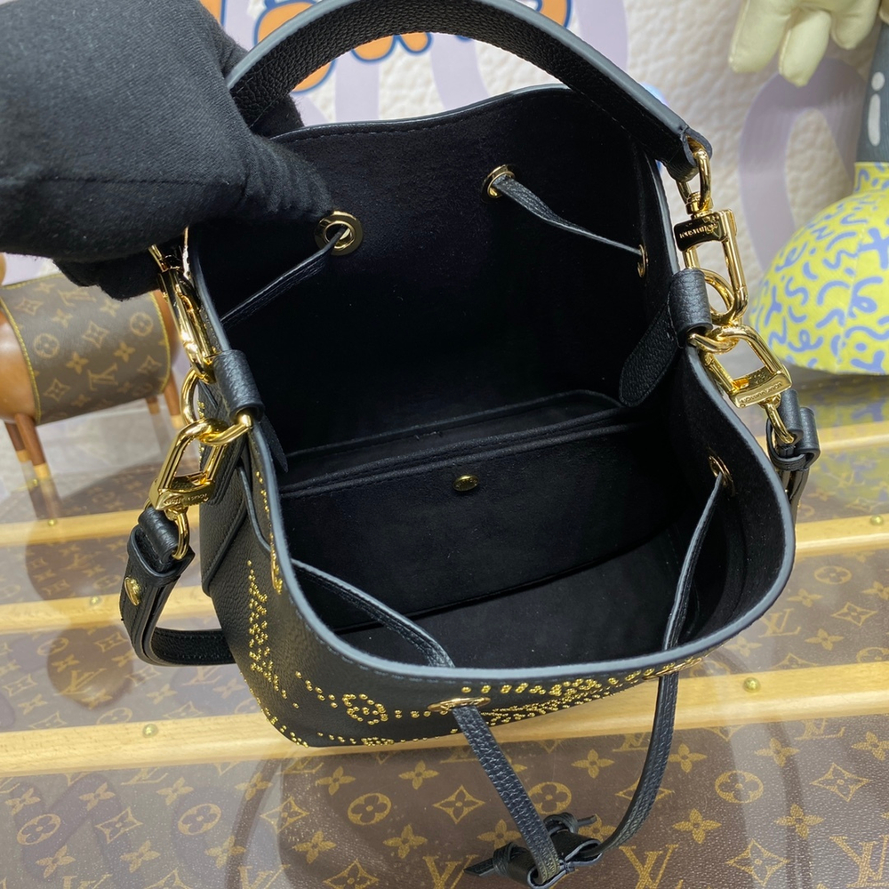 Louis Vuitton NeoNoe BB