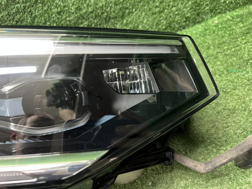Фара правая VW Tayron 1 (2022-н.в.) LED