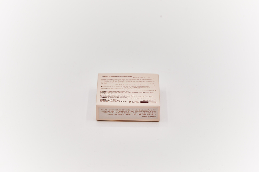 Компактная пудра Mumuso с витамином С