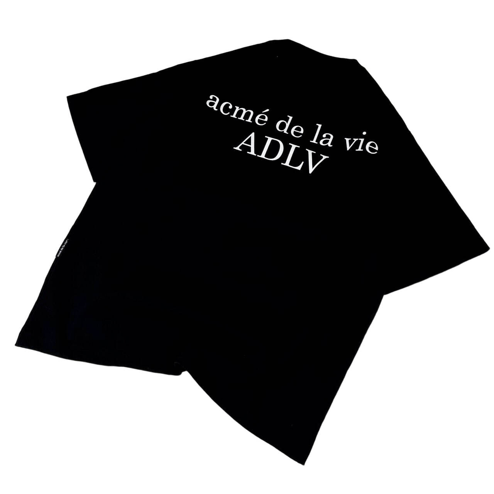 Футболка Acme de la vie