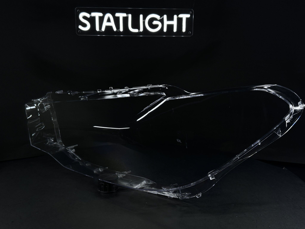 Левое стекло фары BMW 5 G30 G31 2016-2020