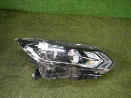 Битая Фара правая Nissan Qashqai 2 j11 (17-23) галоген