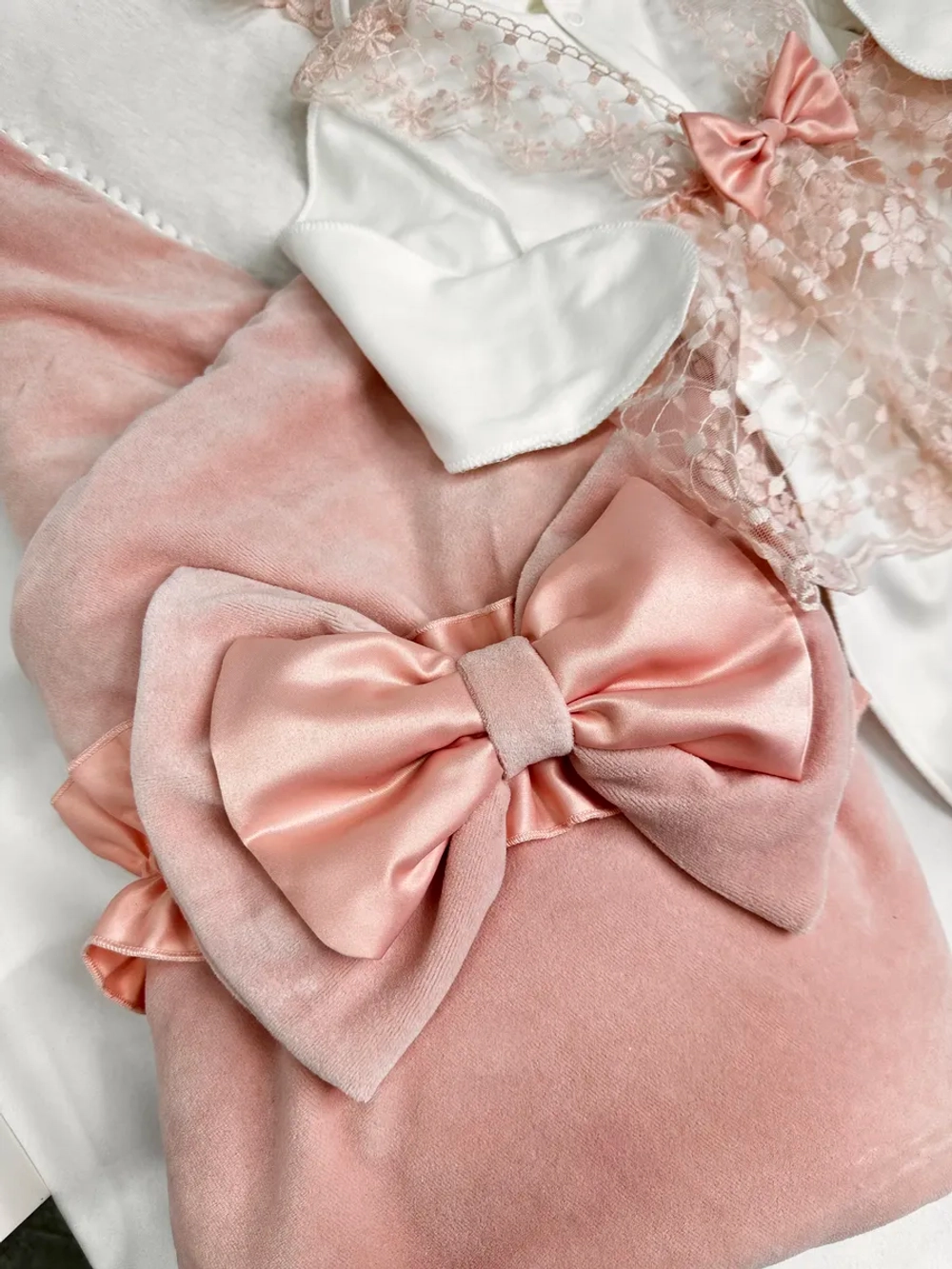 Конверт на выписку новорожденного весна