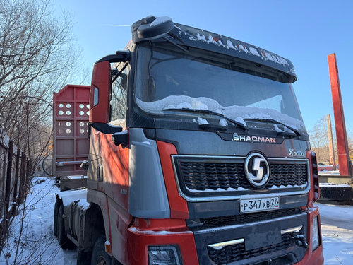 Shacman (Shaanxi) SX* 6x6 Седельный тягач SX42586V385 (Дизельный, 11,6 л, 423 л.с., МТ)