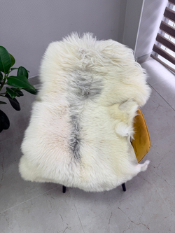 Шкура коврик меховой прикроватный овчина, 120х65 см.