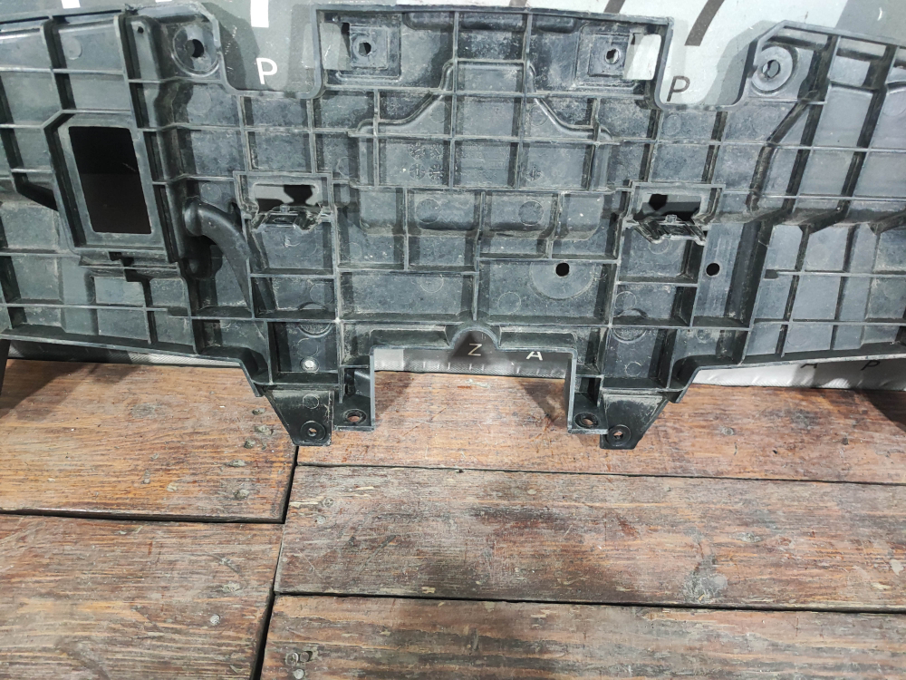 Кронштейн решетки радиатора Haval M6 2 21-нв Б/У Оригинал 5509020XKZ0YA