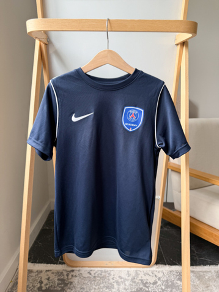 Футболка Nike Dry-Fit , 140