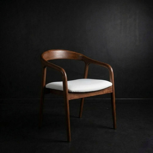 Стул кухонный из массива