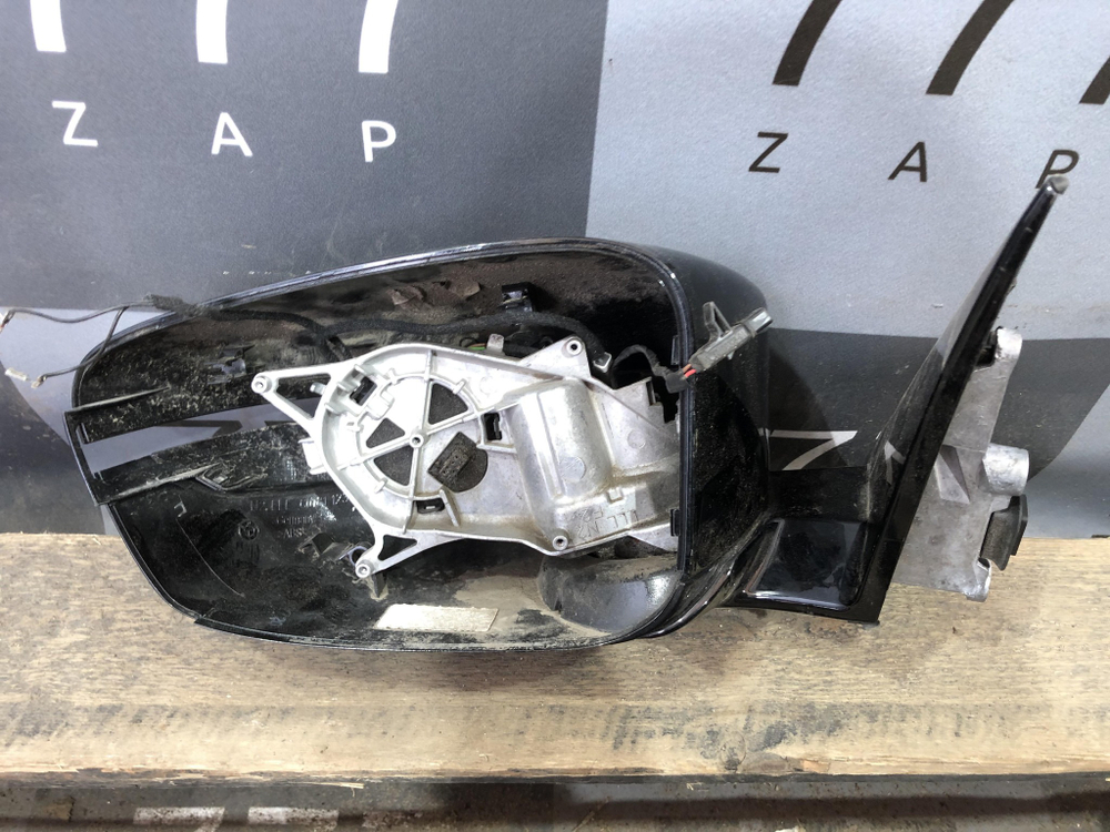 Зеркало левое BMW 5-Series (G30) 16-21 Б/У Оригинал F0184101U668B