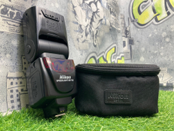 Nikon Speedlight SB-700
