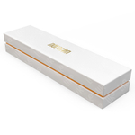 Вытянутый картонный футляр серии «Степ» под браслет.