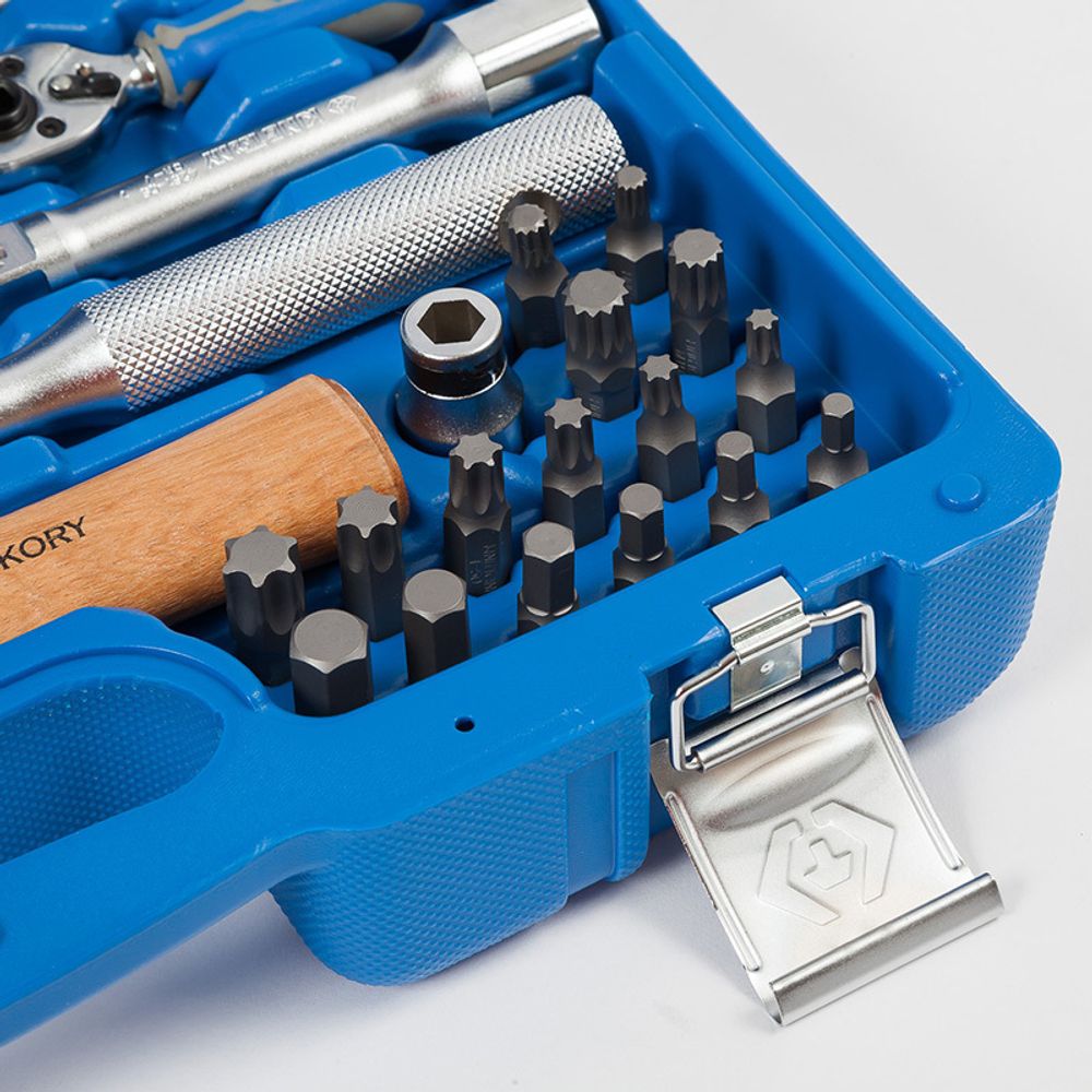 KING TONY (7510MR) Набор инструментов универсальный, 110 предметов