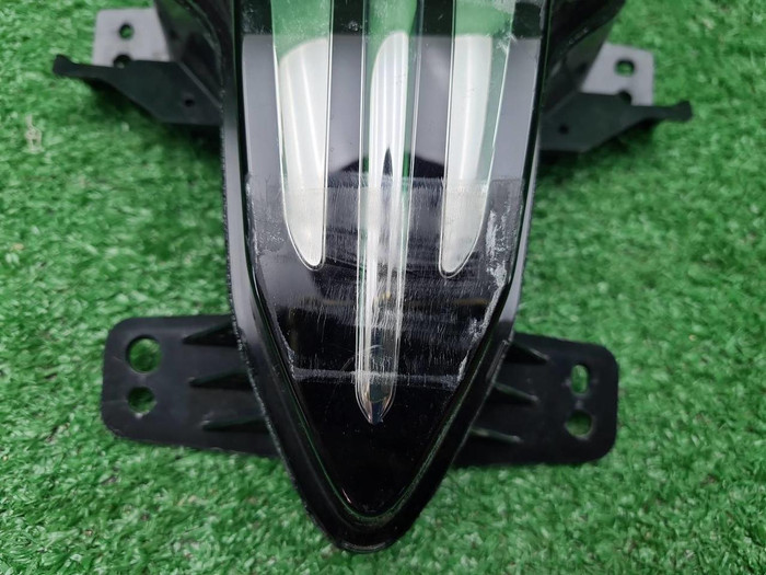 Эмблема решетки радиатора Voyah Dream (2021-н.в.)