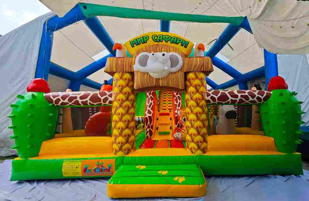 Коммерческий надувной батут «Мир Сафари», 14*7*7,5 м