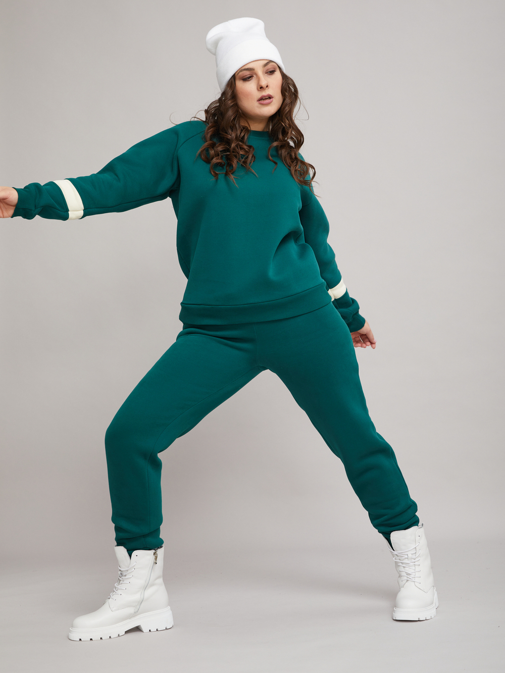 Костюмы с брюками КБофн-042/изумрудный