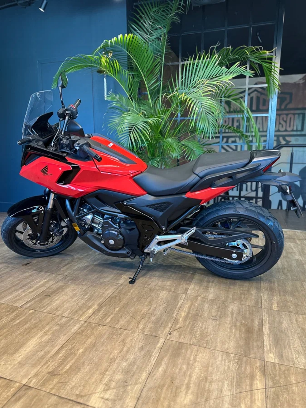 Honda NC 750X, 2025 АКПП