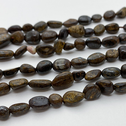 Бронзит бусины, галтовка, размер около 5-8 мм, цена за нить 39 см