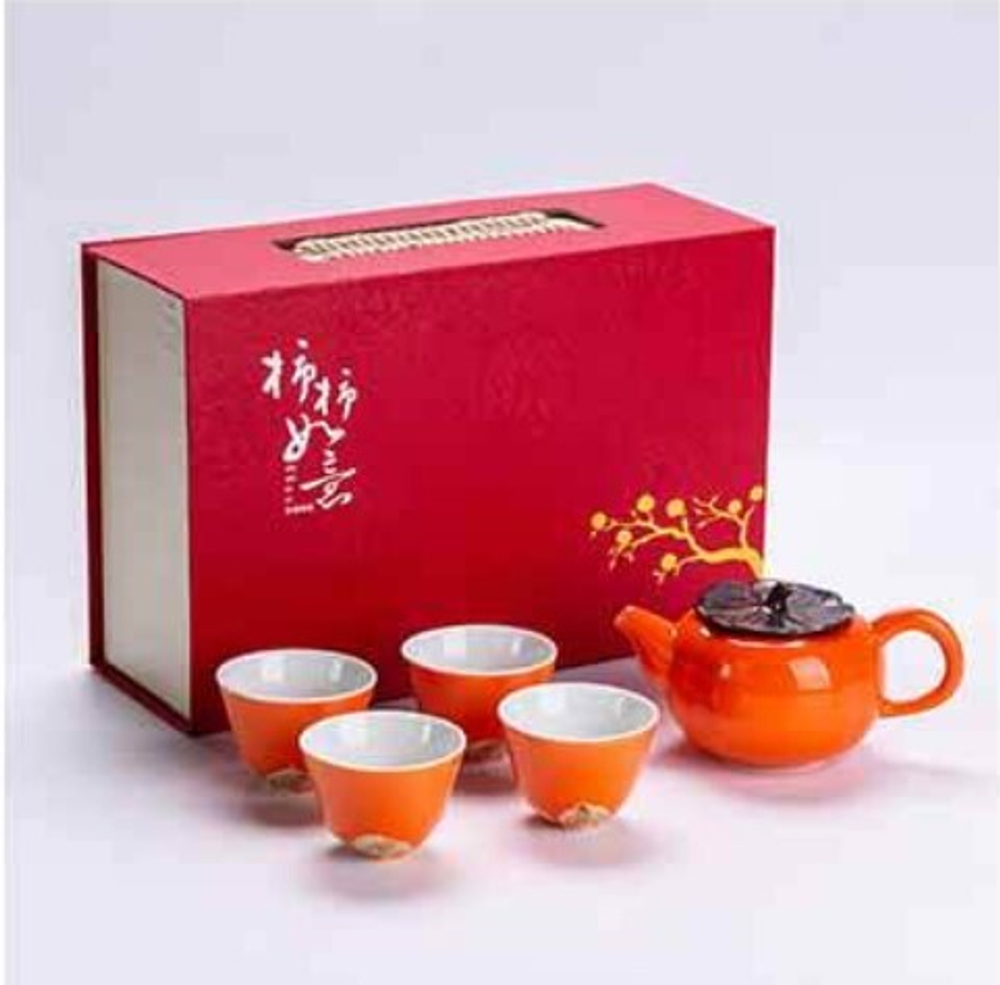 266055 Сервиз ХУРМА в подар.коробке, чайник 180мл + 4 пиалы, фарфор