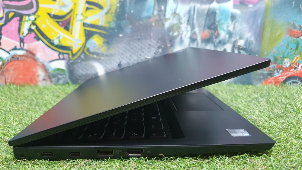 Ноутбук Lenovo i3-8/4Gb/FHD