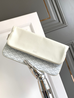 Goyard Sainte-Marie MM Clutch