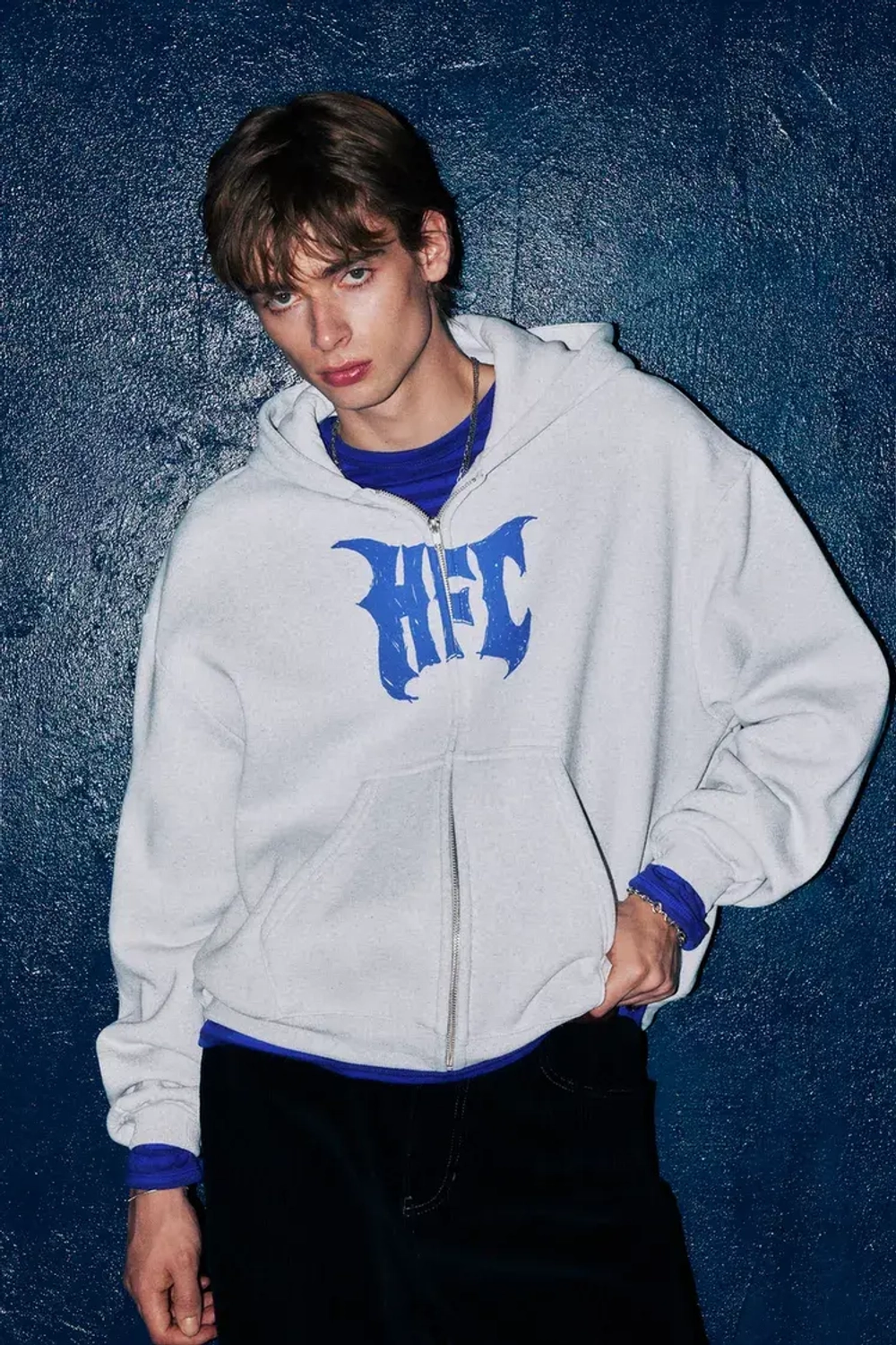 PULL&BEAR Толстовка с капюшоном HFC "Stranger Things", белый