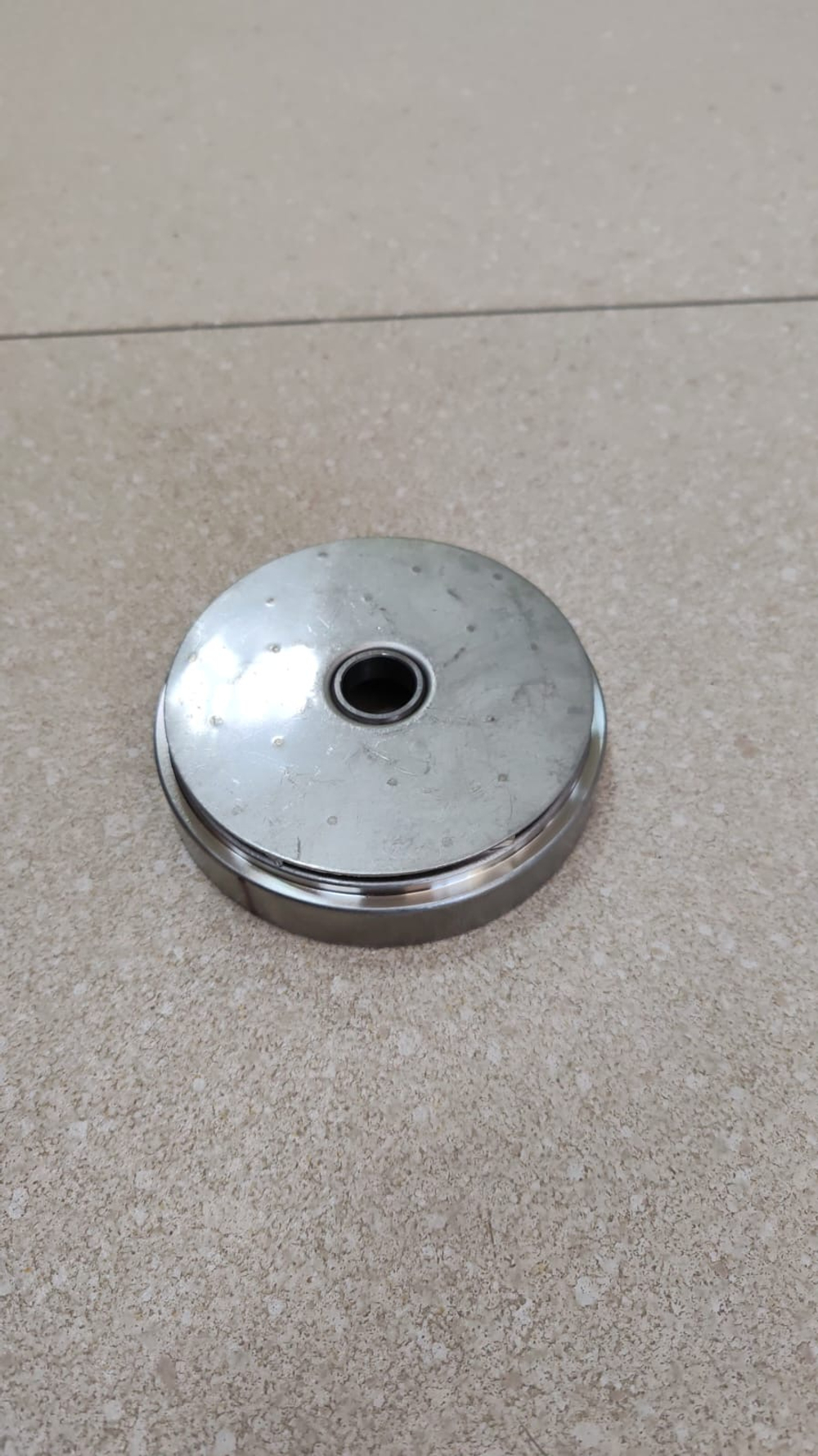 Запасная часть для насоса "LEO" модели LVR1-36 – диффузор из нержавеющей стали с подшипником со стопорным кольцом из тефлона и крышкой стопорного кольца из нержавеющей стали №4037804002+1021149001+4020817001