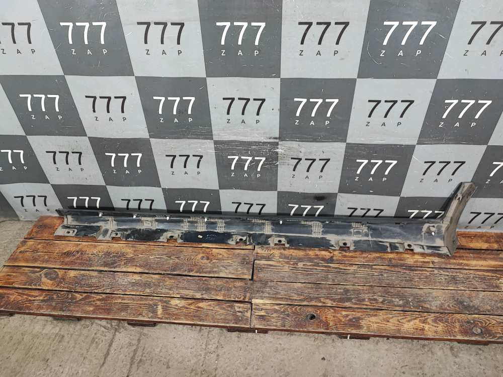 Накладка порога правого Geely Atlas Pro 21-нв Б/У Оригинал 6073065300