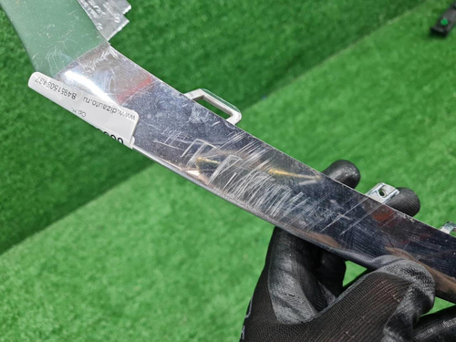 Молдинг бампера правый Mercedes C w205 (14-18) AMG