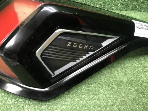 Фонарь правый внешний Zeekr 001 (2021-н.в.)
