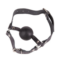 Чёрный кляп-шар 4,5см на кожаных ремешках с пряжкой Sitabella BDSM Accessories 3006-1