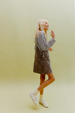 ZARA САРАФАН С АНИМАЛИСТИЧНЫМ ПРИНТОМ, КОРИЧНЕВЫЙ МЕЛАНЖ