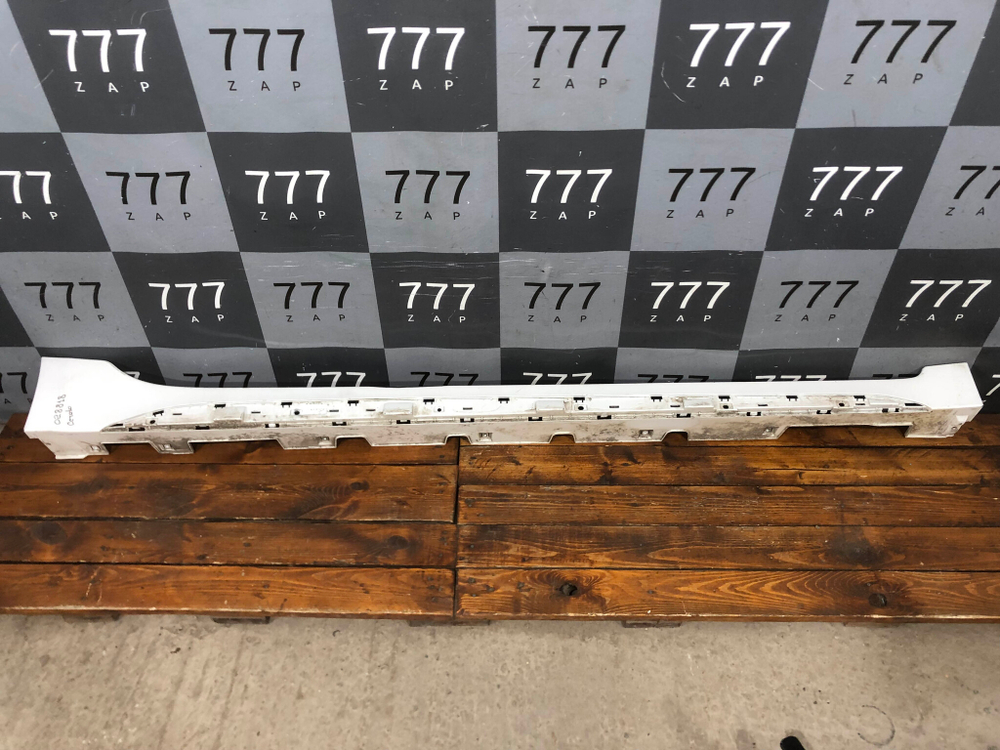 Накладка порога правого GT Line Kia Cerato 4 (BD) 18-нв Б/У Оригинал 87752M6210