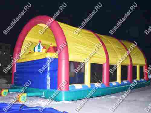 Коммерческий надувной батут "Веселый дом и звери в нём" с крышей 12*7*6 м