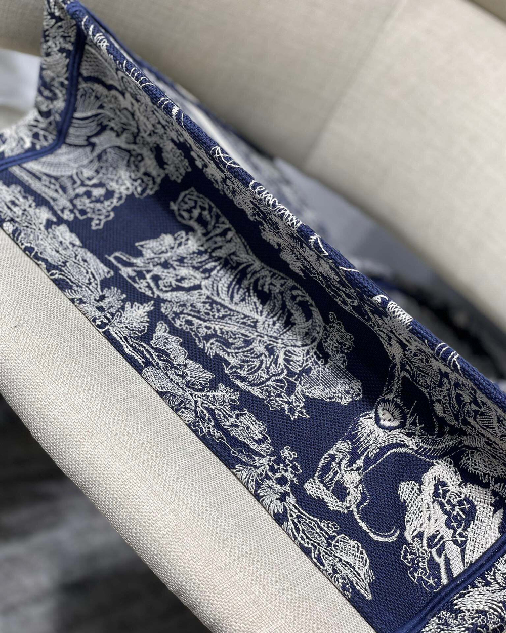 Christian Dior Book Tote 42 cm