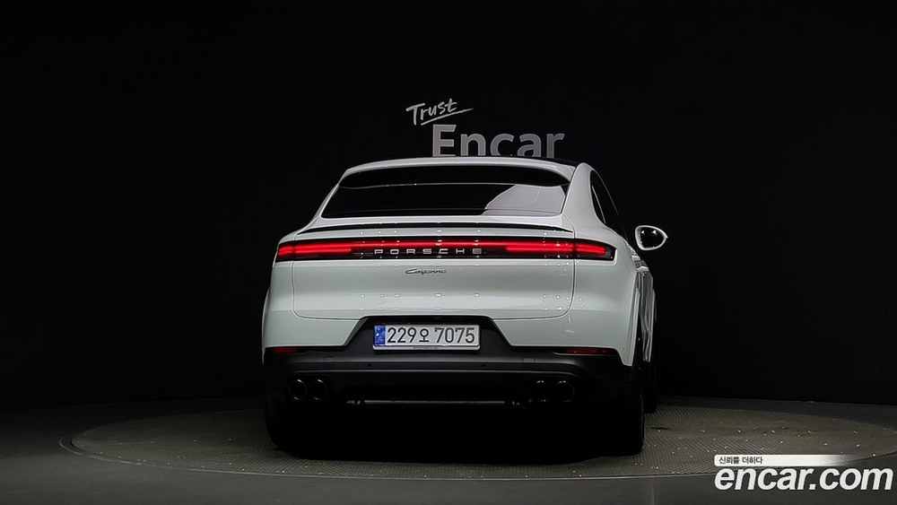 Porsche Cayenne (PO536) 3.0 Coupe (12.2023)