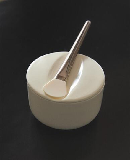 ZARA HOME КЕРАМИЧЕКАЯ БАНКА ДЛЯ КОСМЕТИЧЕСКИХ ПРИНАДЛЕЖНОСТЕЙ, ЭКРЮ