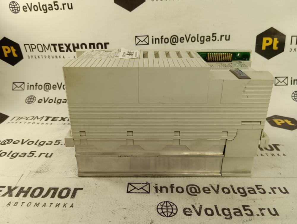 Lenze E82EV552-4B б/у