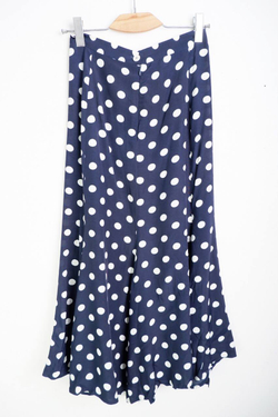 Юбка в крупный горошек, визуально на 42 размер