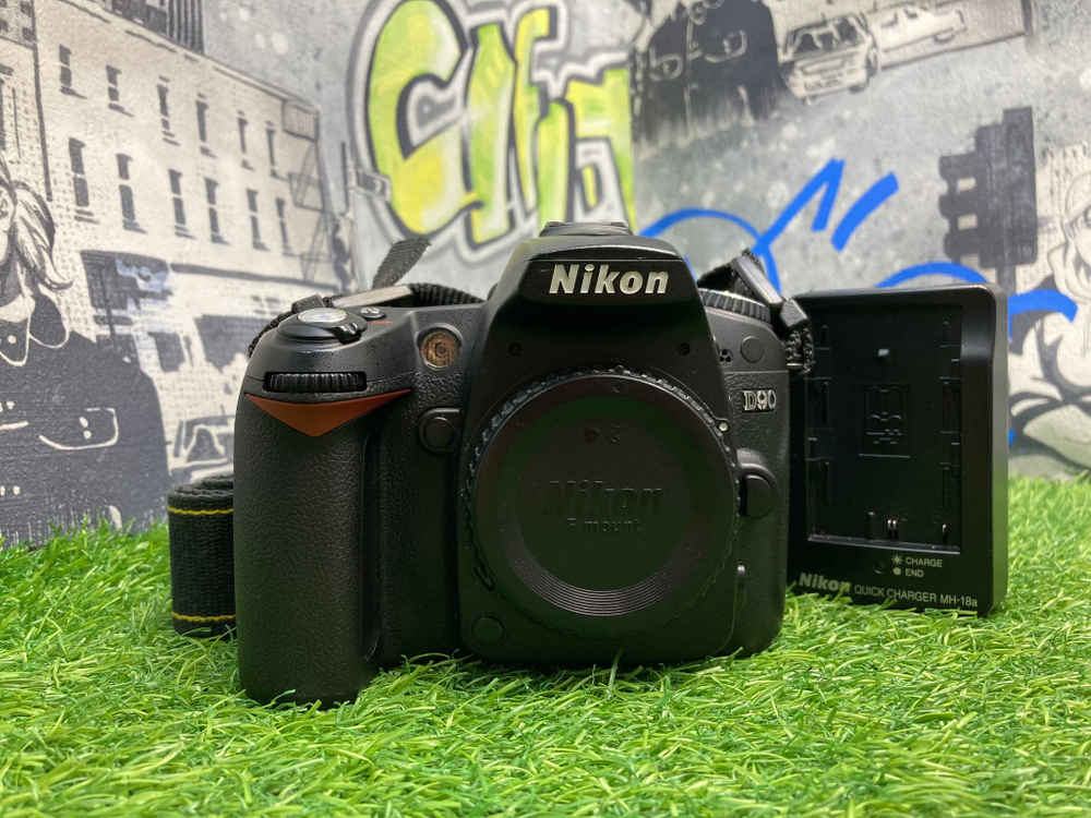Nikon D90 15.500 кадров