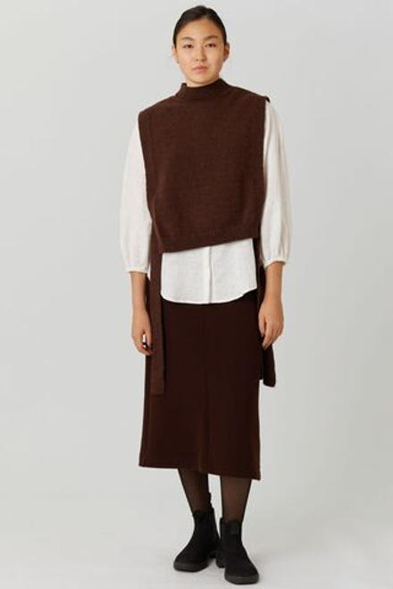 Манишка из шерсти шоколадного цвета