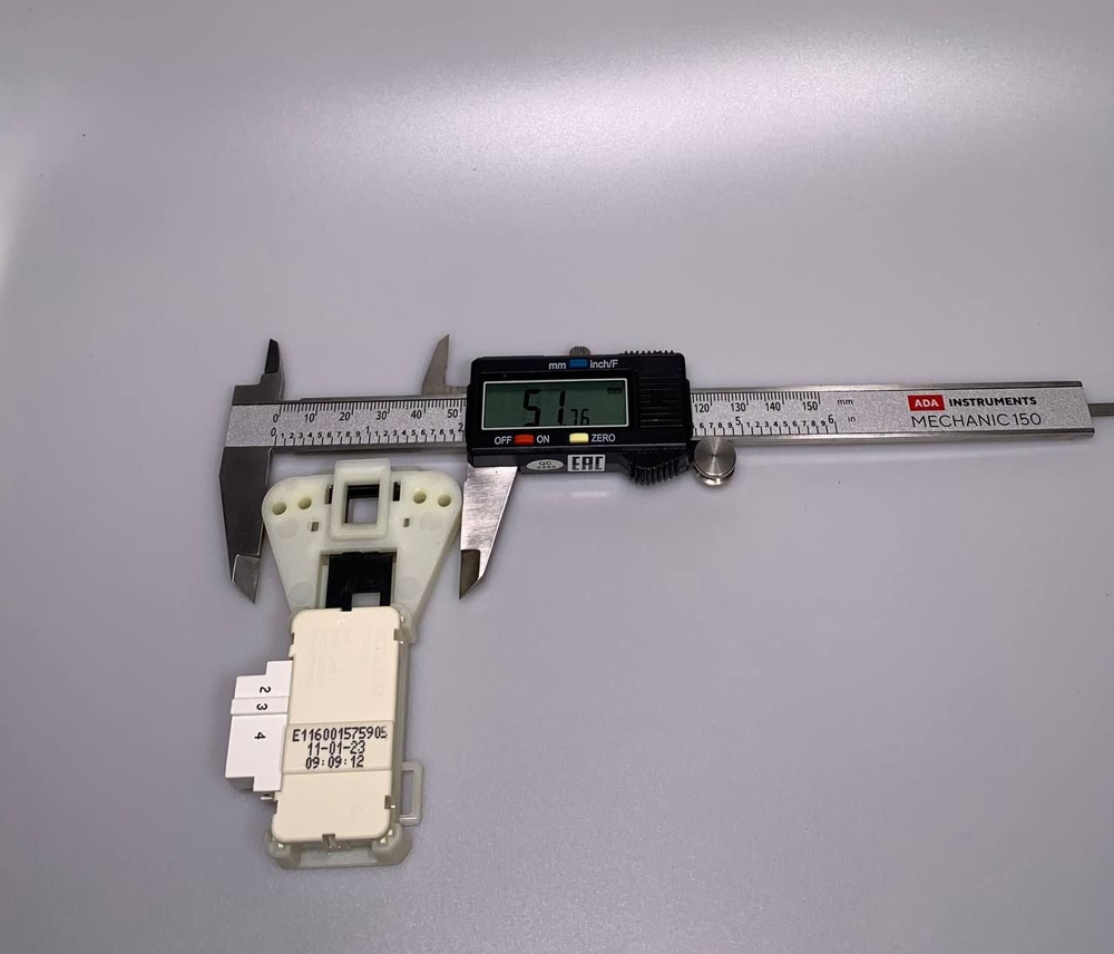 Замок люка УБЛ Indesit Индезит 085194 AR4426